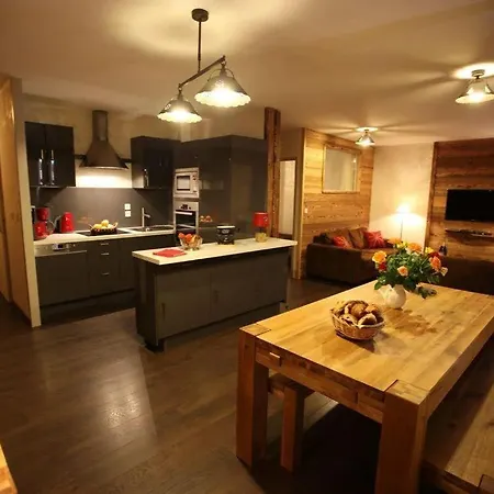 Les Chalets D'adrien 3 * 발루아