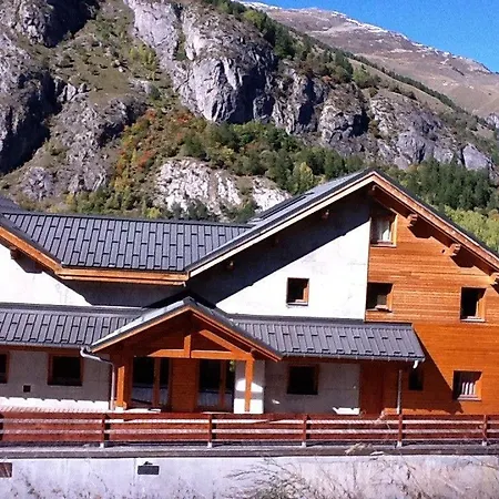 Les Chalets D'adrien 3 아파트 발루아