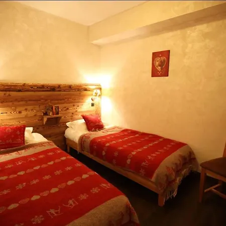 Les Chalets D'adrien 3 *
